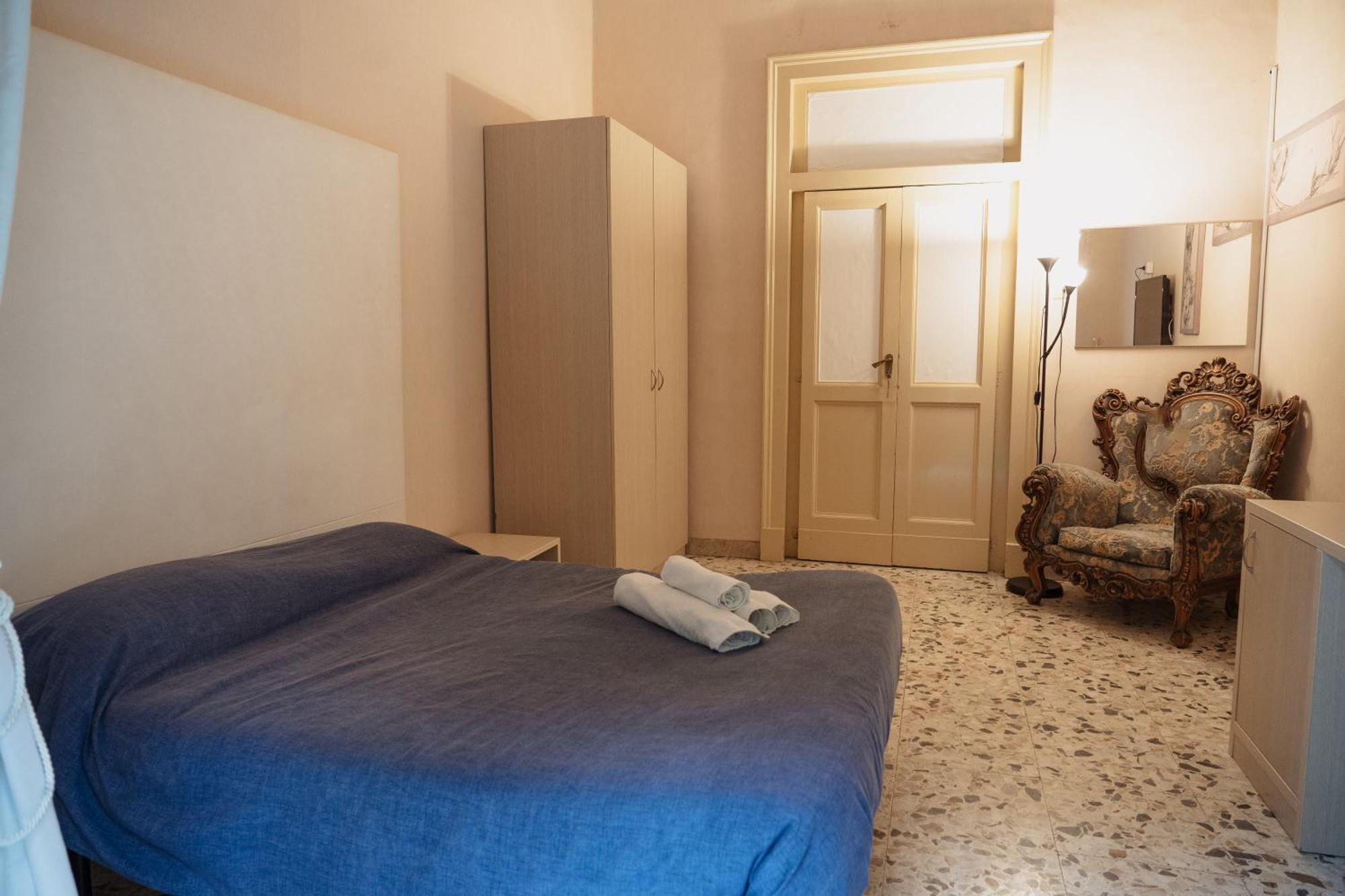 Bed And Books Bed & Breakfast Catania Exterior photo